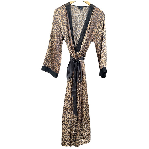 Jones New York Other - Jones New York - Satin Cheetah Robe - Size L/XL